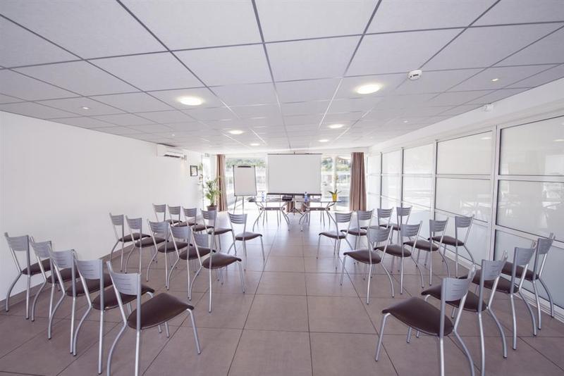Ibis Styles Hyeres Rooftop & Spa Екстер'єр фото