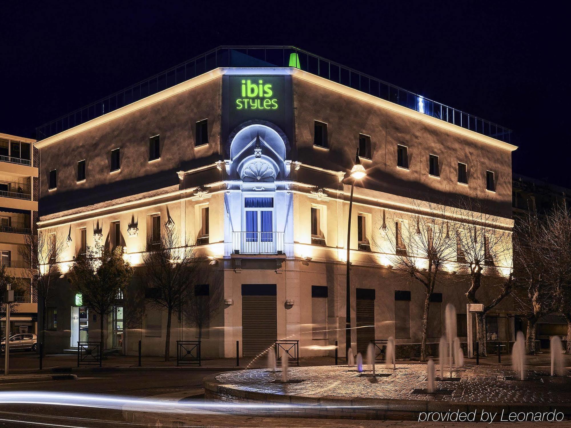 Ibis Styles Hyeres Rooftop & Spa Екстер'єр фото